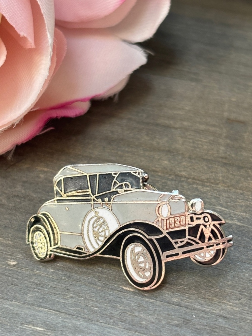 Vintage 1930 Car Enamel Pin - Black & Grey